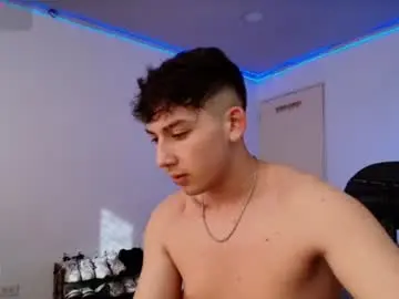 Chaturbate Live Porn of oliver_kyy
