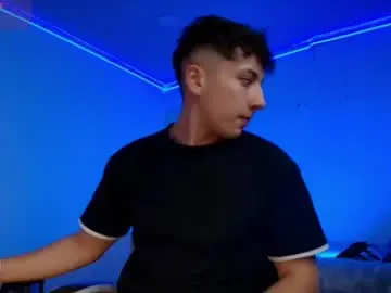 Chaturbate Free Live Porn of oliver_kyy