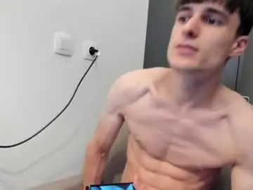 Chaturbate Live Sex Cam of skinnyguywithbigd