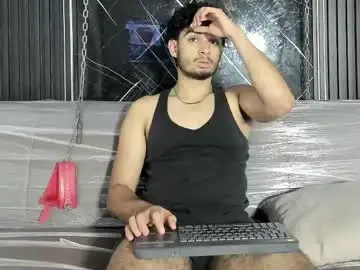 Chaturbate Adult Webcam of lucasthomson_