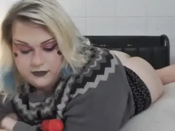 Chaturbate Live Sex Cam of curvygothfemboy