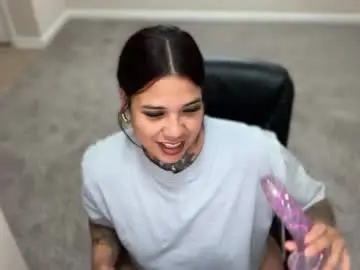 Chaturbate Live Sex of kiki_ink69