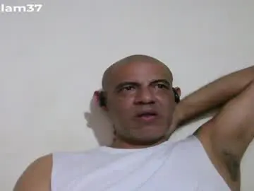Chaturbate Sex Cam of retlam37