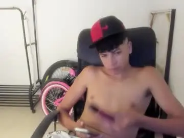 Chaturbate Live Sex of master_billy1