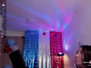 Chaturbate Watch Live Sex Cams of mikeyvioleta