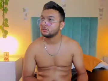 Chaturbate Free Live Porn of paul_and_amber