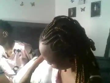 Chaturbate Sex Chat of petite_queen69