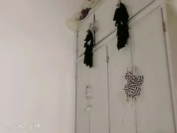 Chaturbate Private Sex Chat of power_ranger_pink