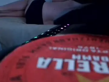 Chaturbate Watch Live Sex Cams of toloneo1
