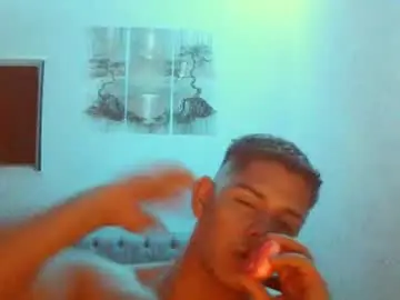 Chaturbate Watch Live Sex Cams of klars_mood