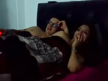 Chaturbate Adult Webcam of max_and_lilu2
