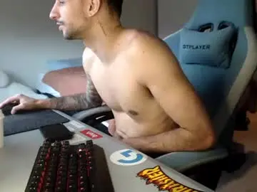 Chaturbate Adult Video Chat of papijakey