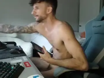 Chaturbate Best live sex cam show of papijakey