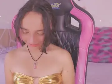 Chaturbate Live Sex Cam of emily_jonexs_