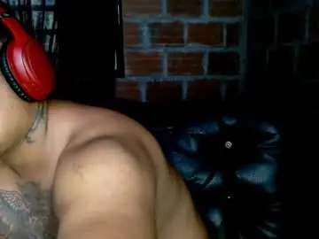 Chaturbate Free Porn Cam of master_aron