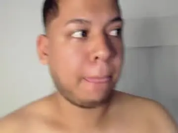 Chaturbate Watch Live Sex Cams of akon_2