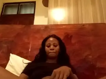 Chaturbate Live Porn of naughty_babe000