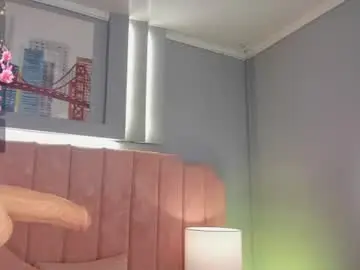 Chaturbate Live Sex Cam of shelley_fox