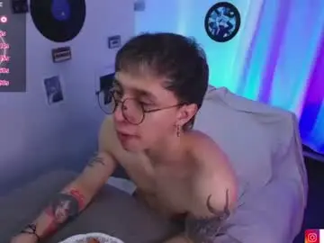 Chaturbate Live Porn of nick_bangover