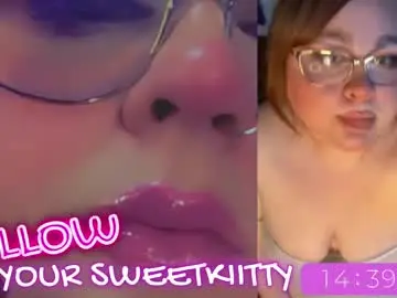 Chaturbate Best live sex cam show of sweetkiitty3