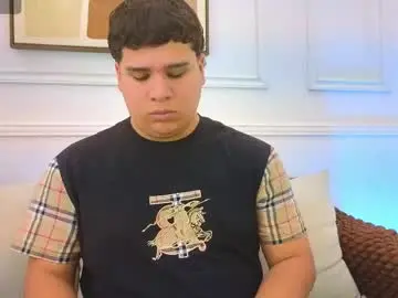 Chaturbate Free Live Porn of bennett_alejoo