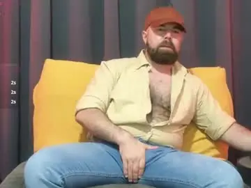 Chaturbate Live Sex Cam of meaty_roll
