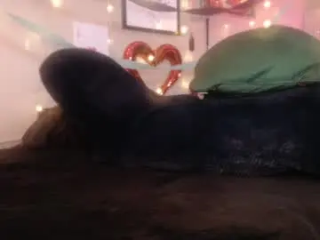 Chaturbate Best live sex cam show of milf_lacey