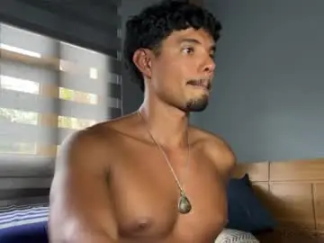 Chaturbate Live Sex Cam of daniel0910s