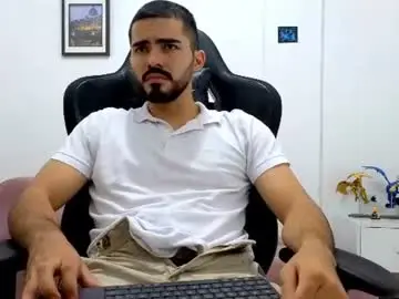 Chaturbate Live Sex Cam of alejandroo_7