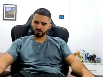 Chaturbate Adult Video Chat of alejandroo_7