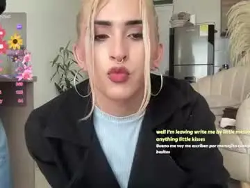 Chaturbate Live Sex of isa__fox_1