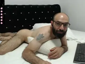 Chaturbate Live Sex Cam of raul27big