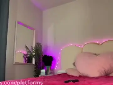 Chaturbate Adult Webcams of saraloverays
