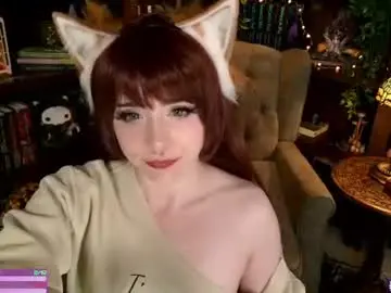 Chaturbate Sex Cam of crimsonkitten
