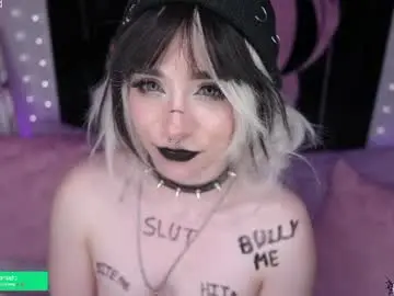 Chaturbate Free Live Porn of crimsonkitten