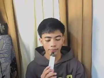 Chaturbate Live Sex Cam of boynextdoor4ux