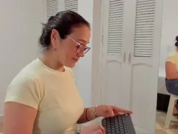 Chaturbate Watch Live Sex Cams of jess1ca_herrera