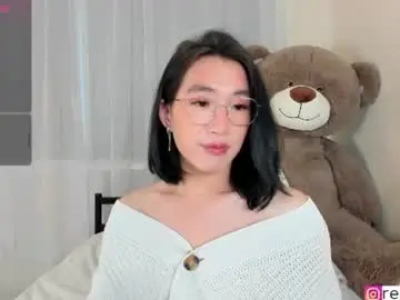 Chaturbate Live Sex Cam of ren_yoonn