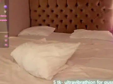 Chaturbate Live Sex Cam of luna_vibee