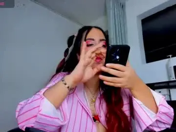 Chaturbate Live Sex Cam of carolinasweet33