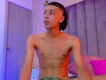 Chaturbate Live Sex Cam of liam_mercurio