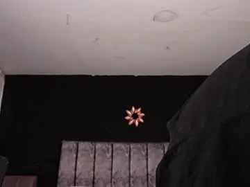 Chaturbate Live Sex Cam of liamdeep_