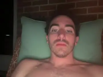 Chaturbate Private Sex Chat of shirtlesshunk15