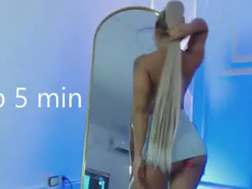 Chaturbate Live Sex of lola_red956680