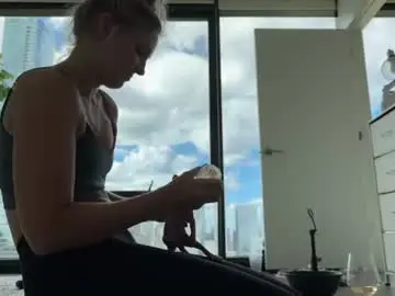 Chaturbate Best live sex cam show of graciemae_baexx