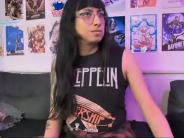 Chaturbate Best live sex cam show of snowblack_