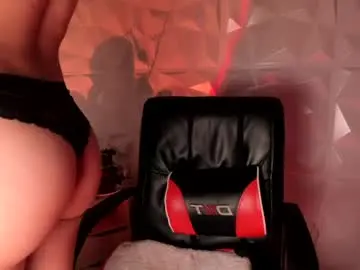 Chaturbate Live Sex Cam of abby_saenz01