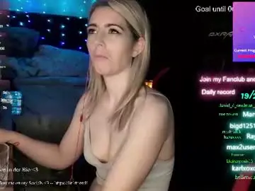Chaturbate Watch Live Sex Cams of kimilee22