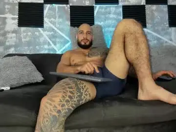 Chaturbate Best live sex cam show of leonidas_k18