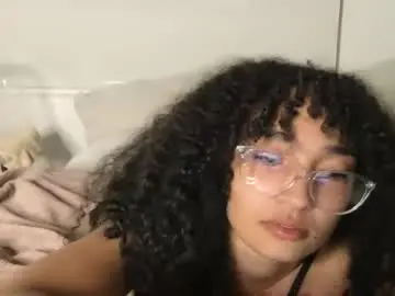 Chaturbate Adult Video Chat of rosalinatoosexy